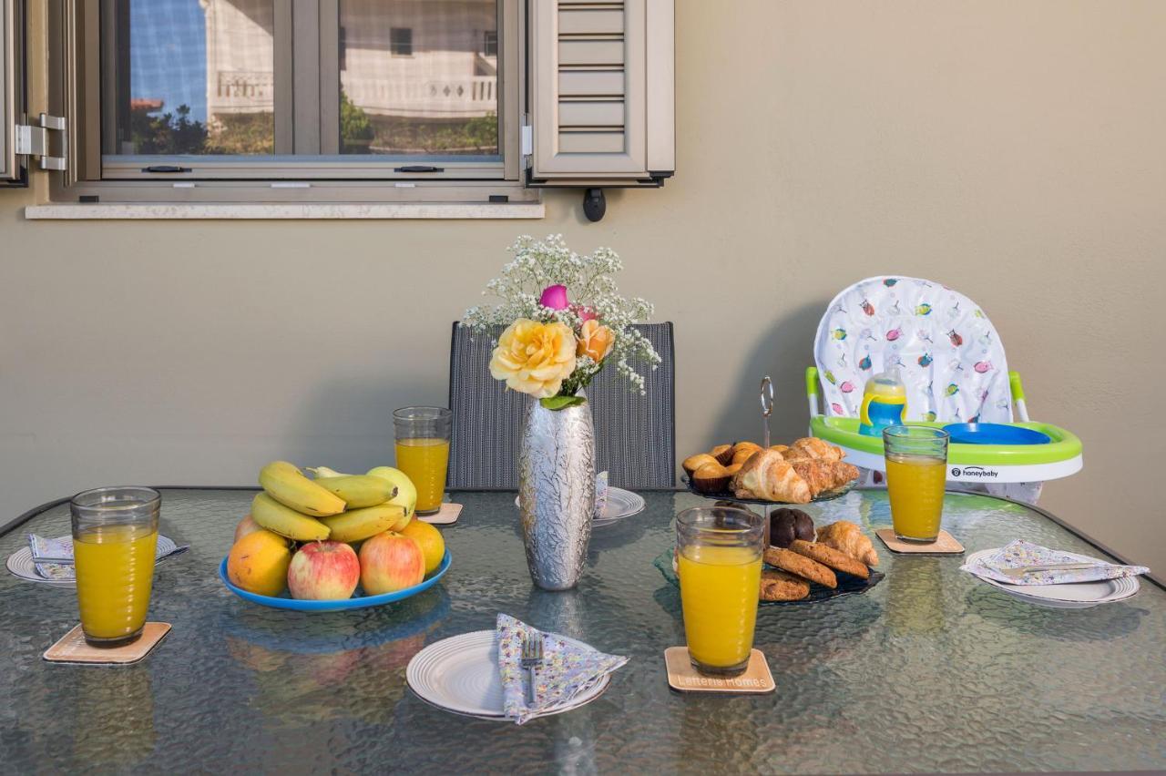 Floral Beach Apt With Lux Extras & Special Treats كوليمفاري المظهر الخارجي الصورة