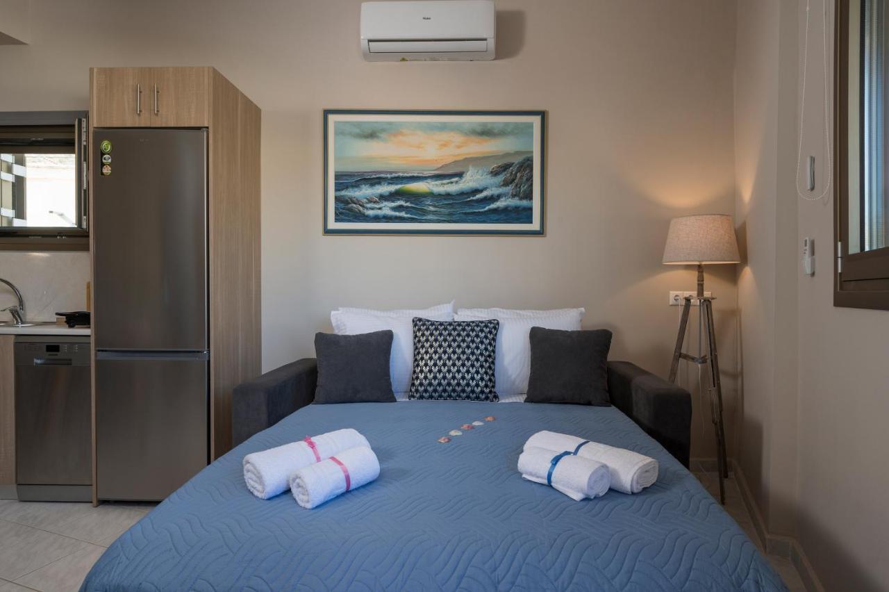 Floral Beach Apt With Lux Extras & Special Treats كوليمفاري المظهر الخارجي الصورة