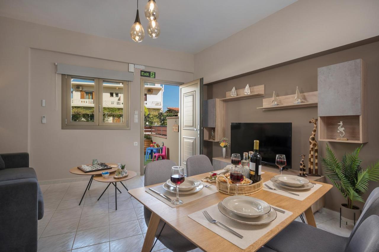 Floral Beach Apt With Lux Extras & Special Treats كوليمفاري المظهر الخارجي الصورة